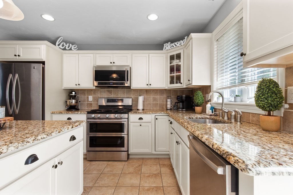 257 Pleasant St 2