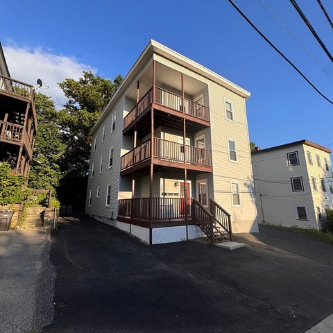Photo of 77 Oak St #3, Gardner, MA 01440 (MLS # 73569327)
