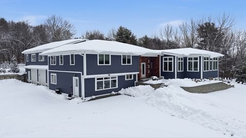 235 Kemp St Dunstable MA 01827