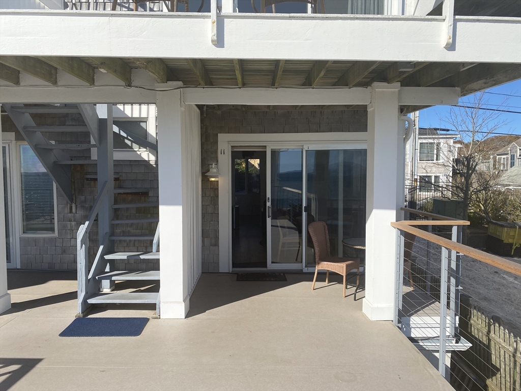 495 Commercial St 11