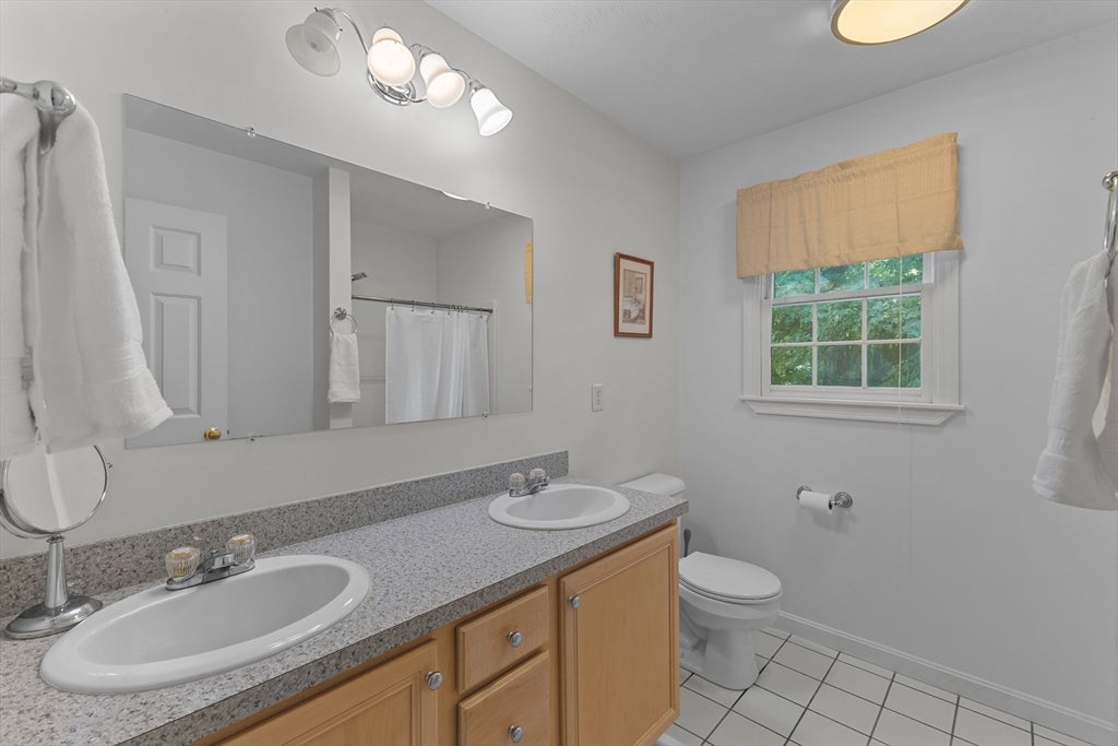 10 Shirley Street, Pepperell, MA Photo #25