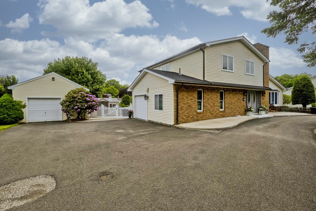 77 Glendale Rd