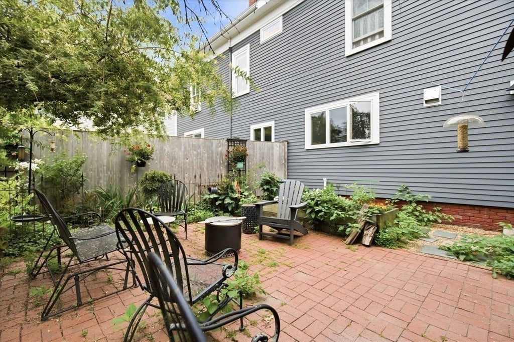 1 Olive Street, Newburyport, MA Photo #17
