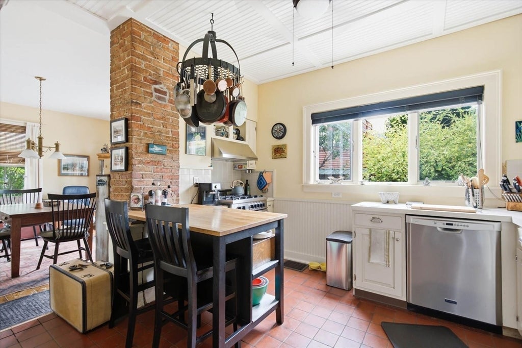 1 Olive Street, Newburyport, MA Photo #11