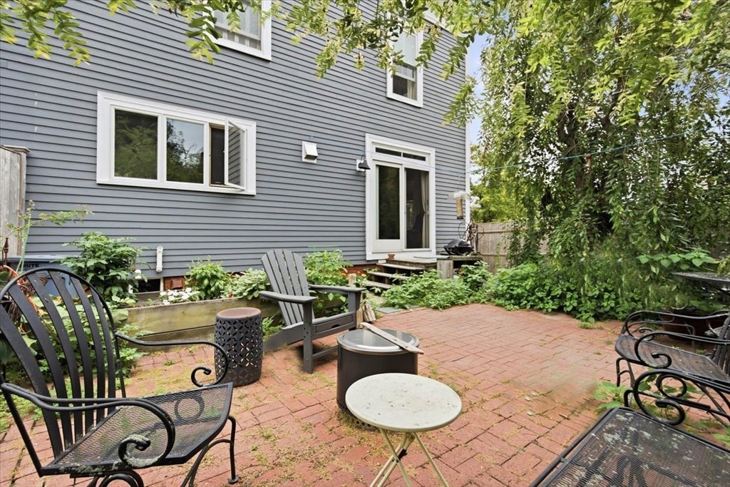 1 Olive Street, Newburyport, MA Photo #16