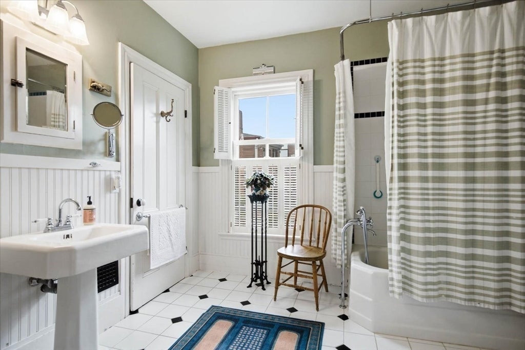 1 Olive Street, Newburyport, MA Photo #21