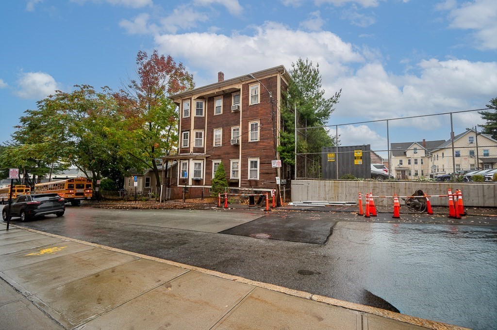 49 Richland St And 10 Dorchester