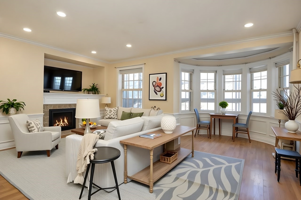 983 Memorial Drive 502