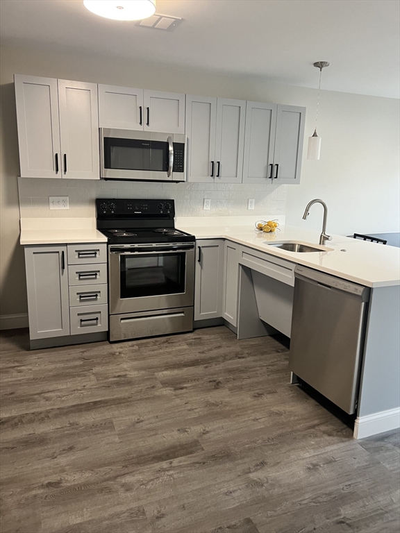 882 Massachuetts Ave 3B