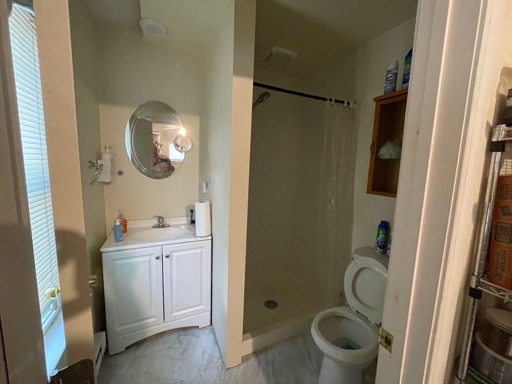 328 Highland St, Worcester, MA, 328 Highland St, Worcester, MA Photo #10