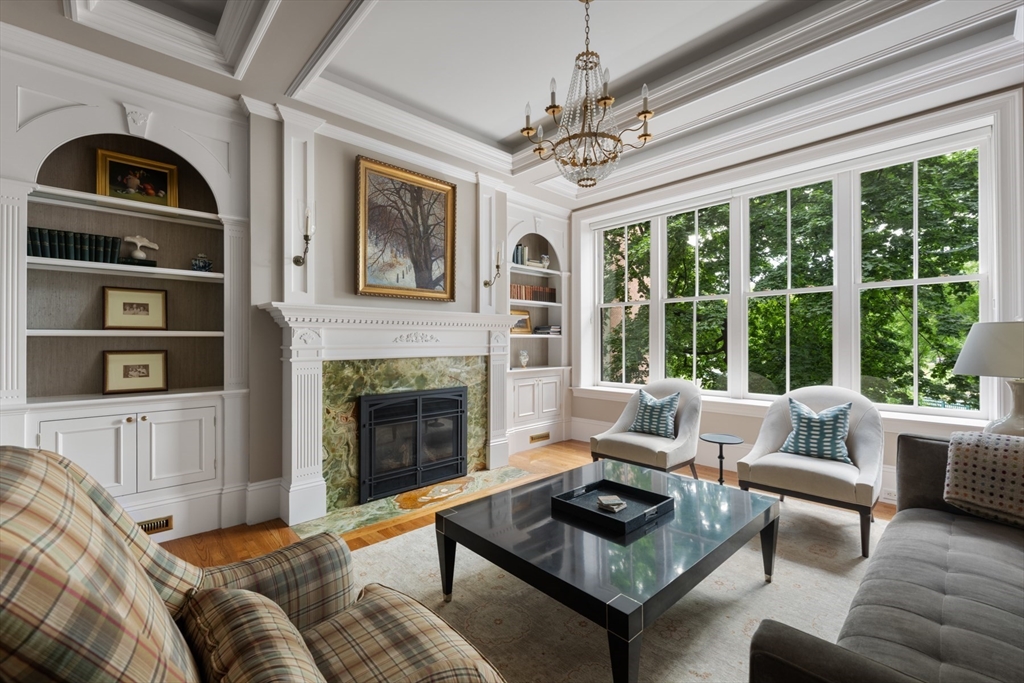 8 Otis Place