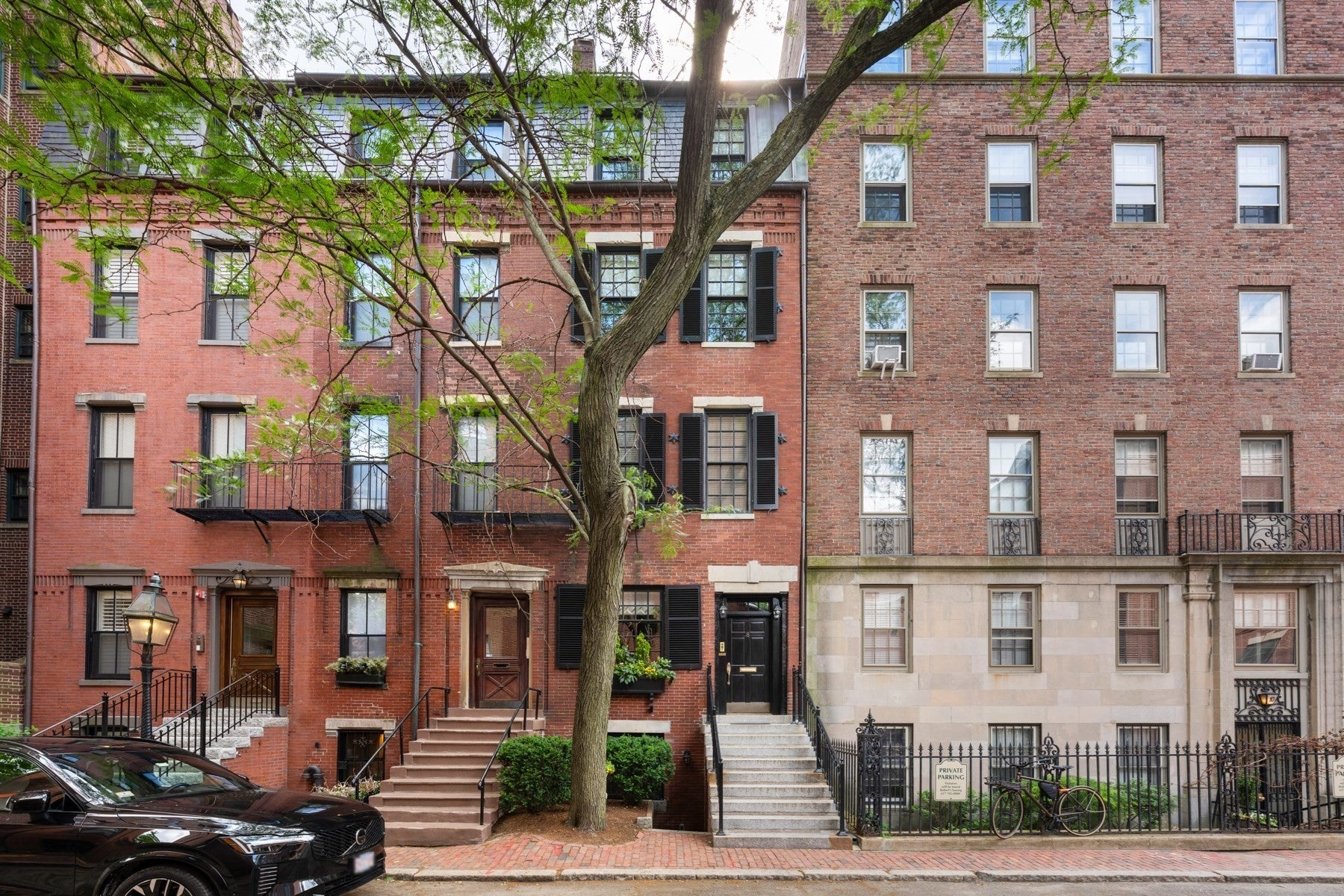 8 Otis Place