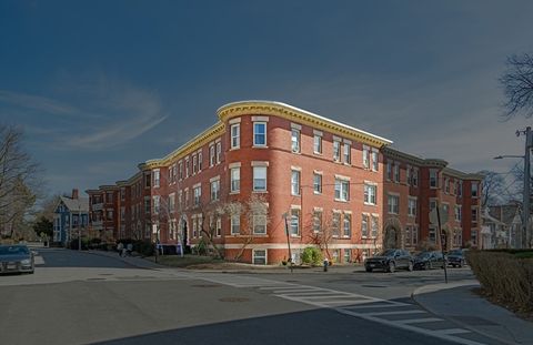 60-62 Greenough St Brookline MA 02445