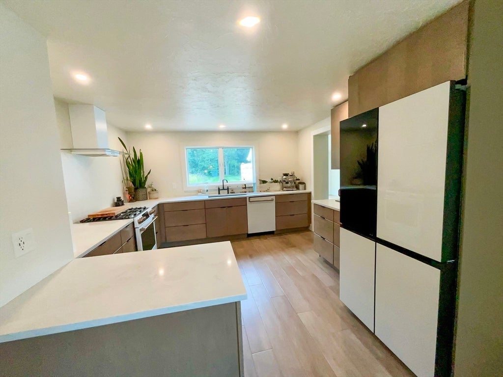 103 Manchonis Rd, Wilbraham, MA, 103 Manchonis Rd, Wilbraham, MA Photo #13