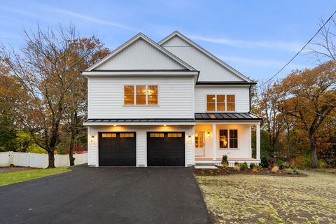 28 Martin Road Reading MA 01867