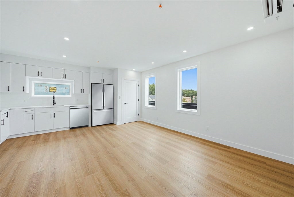 4164 Washington St #9, Boston, MA Photo #13