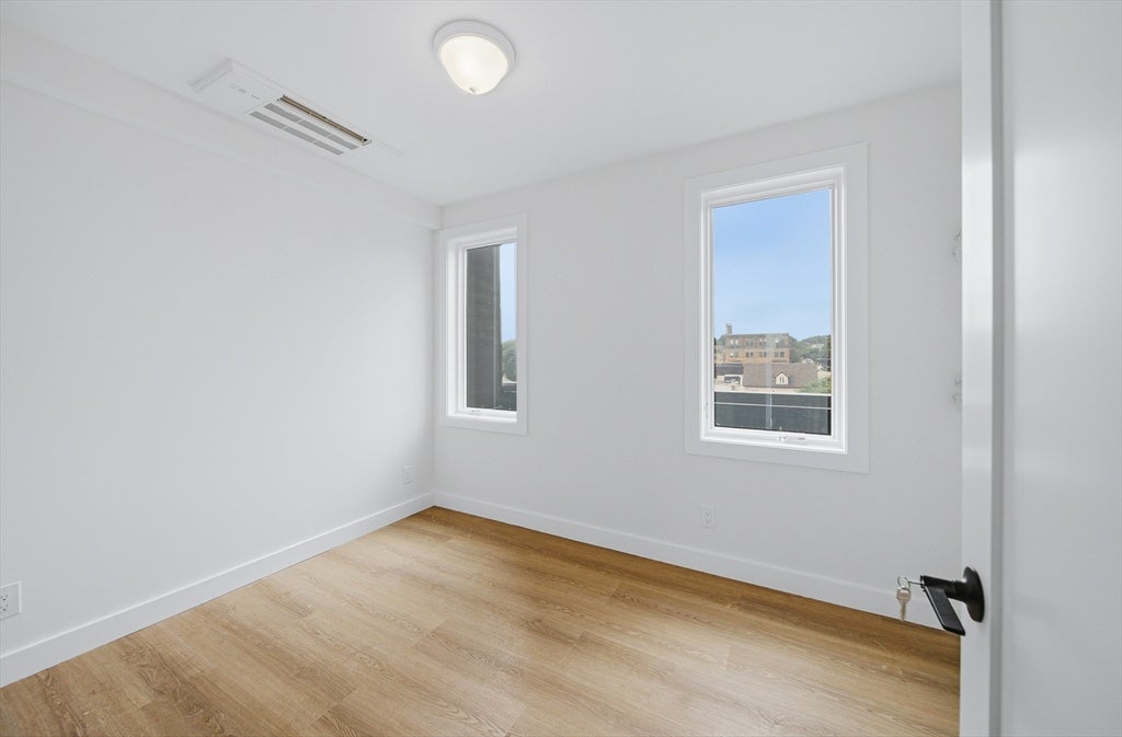 4164 Washington St #9, Boston, MA Photo #29