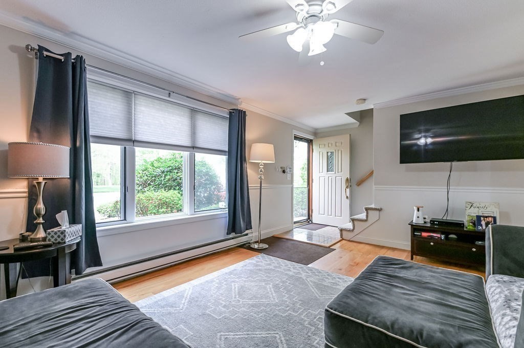 16 Village Way D