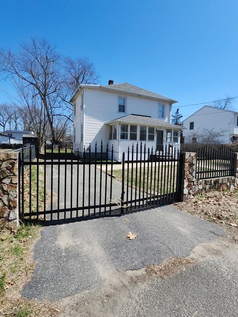 Photo of 137 Cobb St, Springfield, MA 01119 (MLS # 73498742)