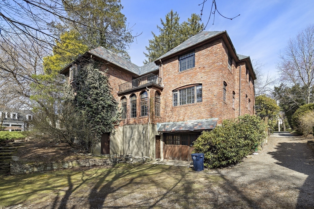 126 Homer St