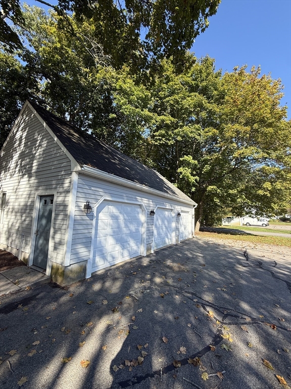 88 Village St 88