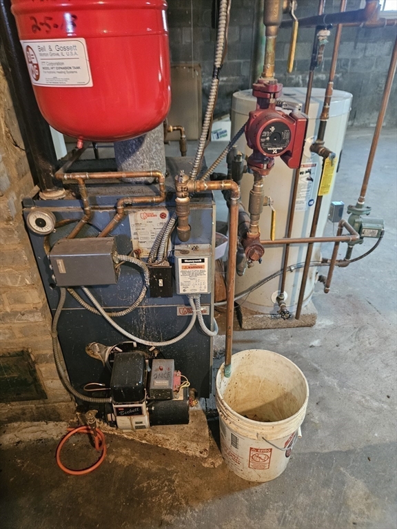 Billerica, Massachusetts 01821, United States, 2 Bedrooms Bedrooms, ,1 BathroomBathrooms,Residential,Active,253530