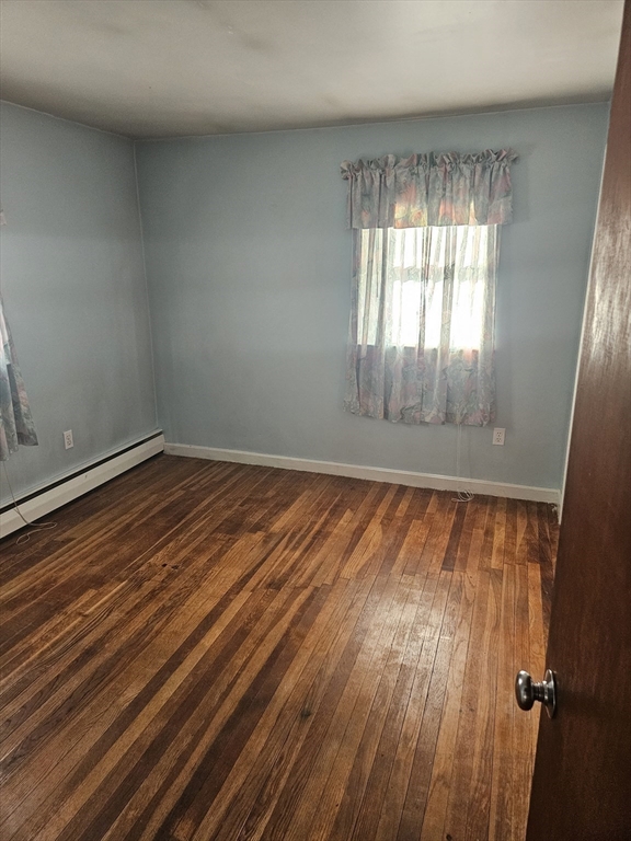 Billerica, Massachusetts 01821, United States, 2 Bedrooms Bedrooms, ,1 BathroomBathrooms,Residential,Active,253530