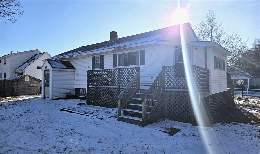 Billerica, Massachusetts 01821, United States, 2 Bedrooms Bedrooms, ,1 BathroomBathrooms,Residential,Active,253530