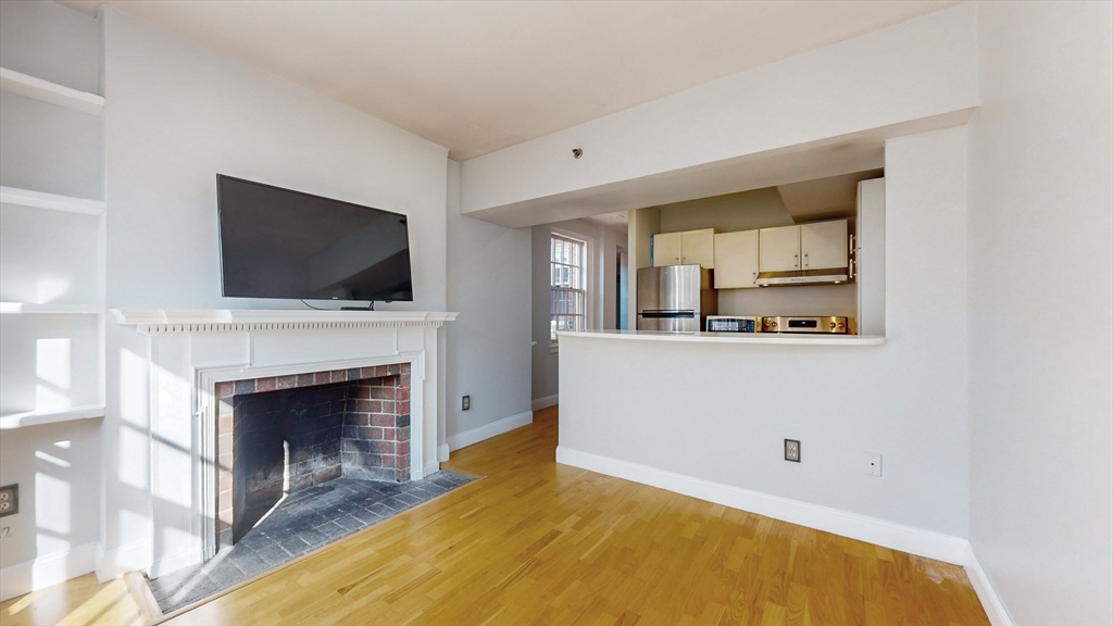 15 River St 405