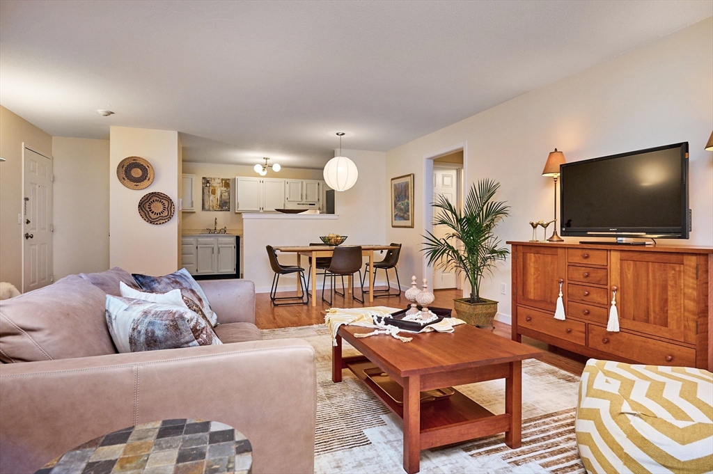 44 Evergreen Rd. 302