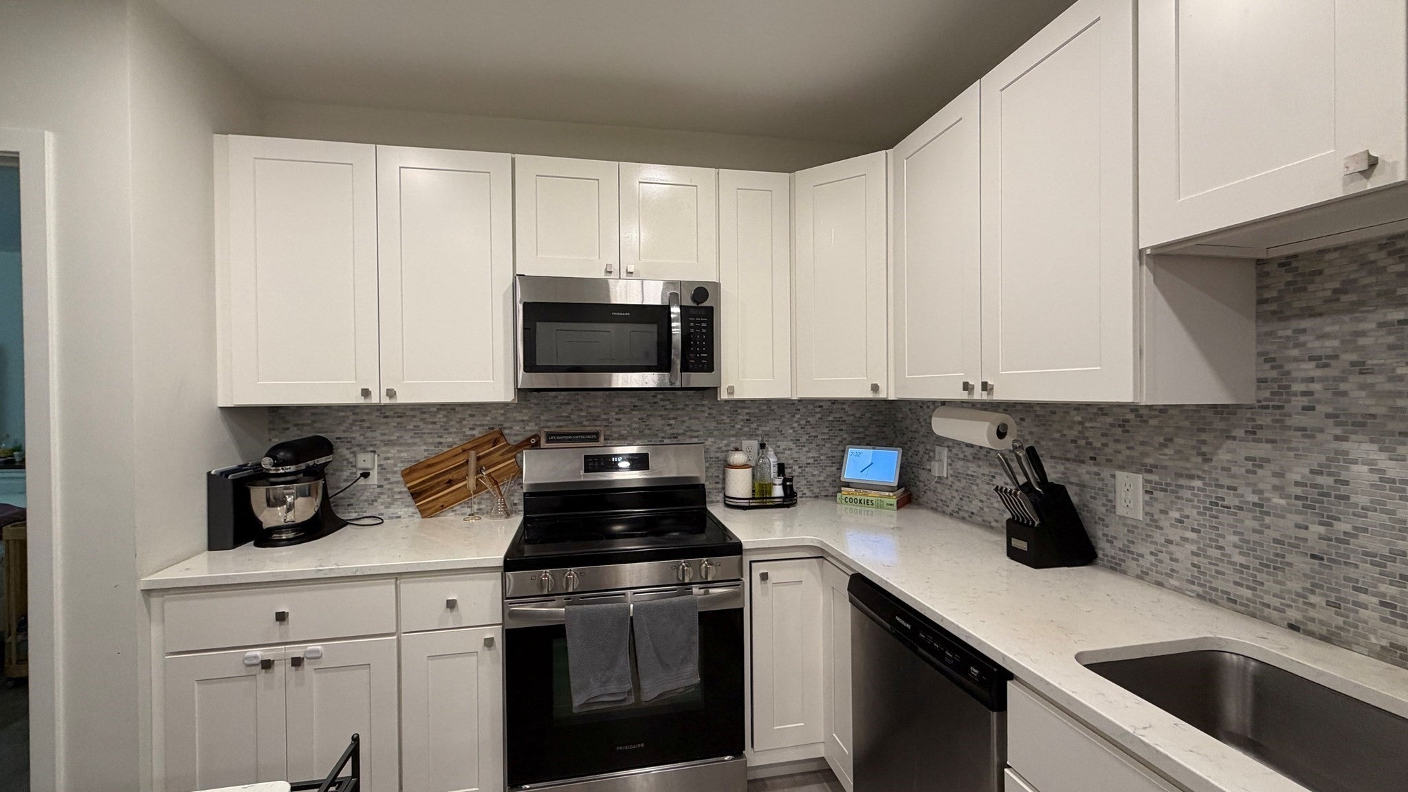 652 Merrimack St #203, Lowell, MA Photo #4