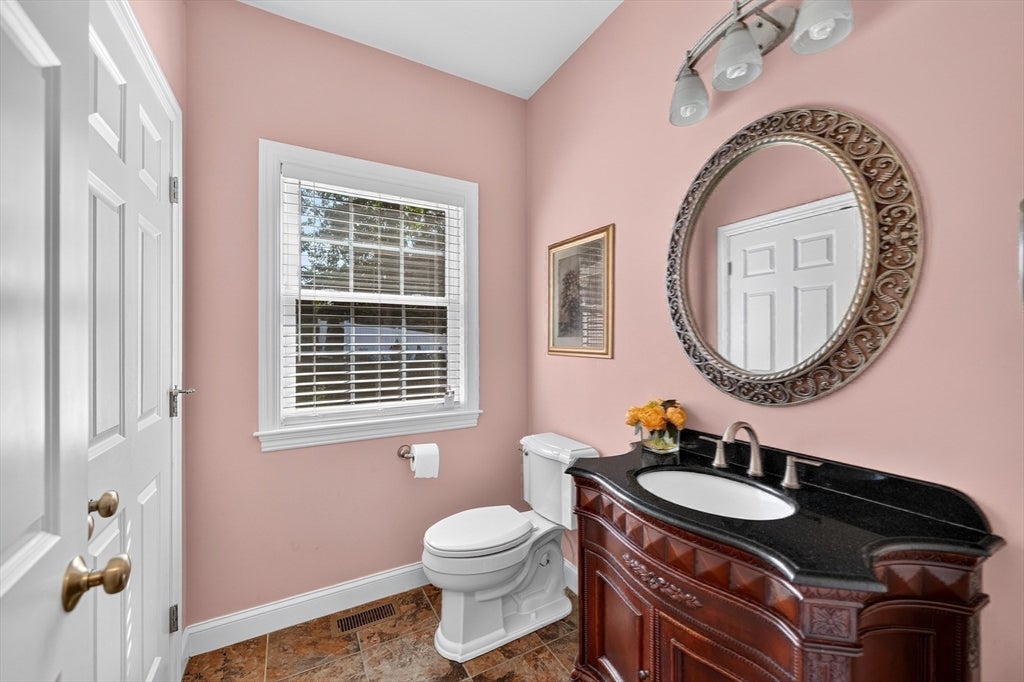 28 Hickory Dr, Shrewsbury, MA, 28 Hickory Dr, Shrewsbury, MA Photo #15
