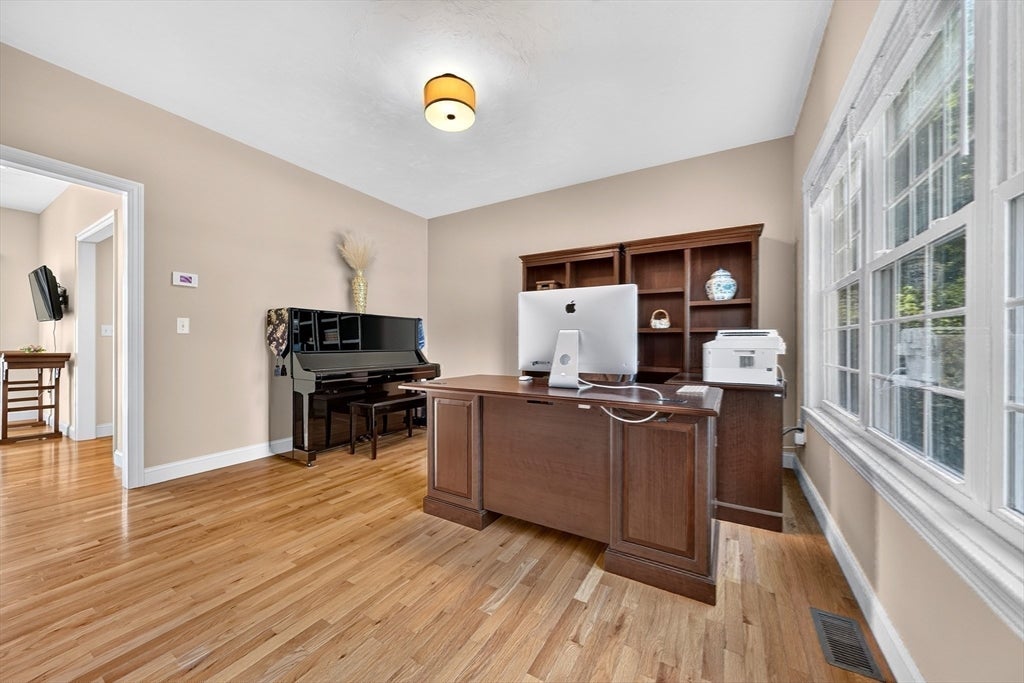 28 Hickory Dr, Shrewsbury, MA, 28 Hickory Dr, Shrewsbury, MA Photo #13