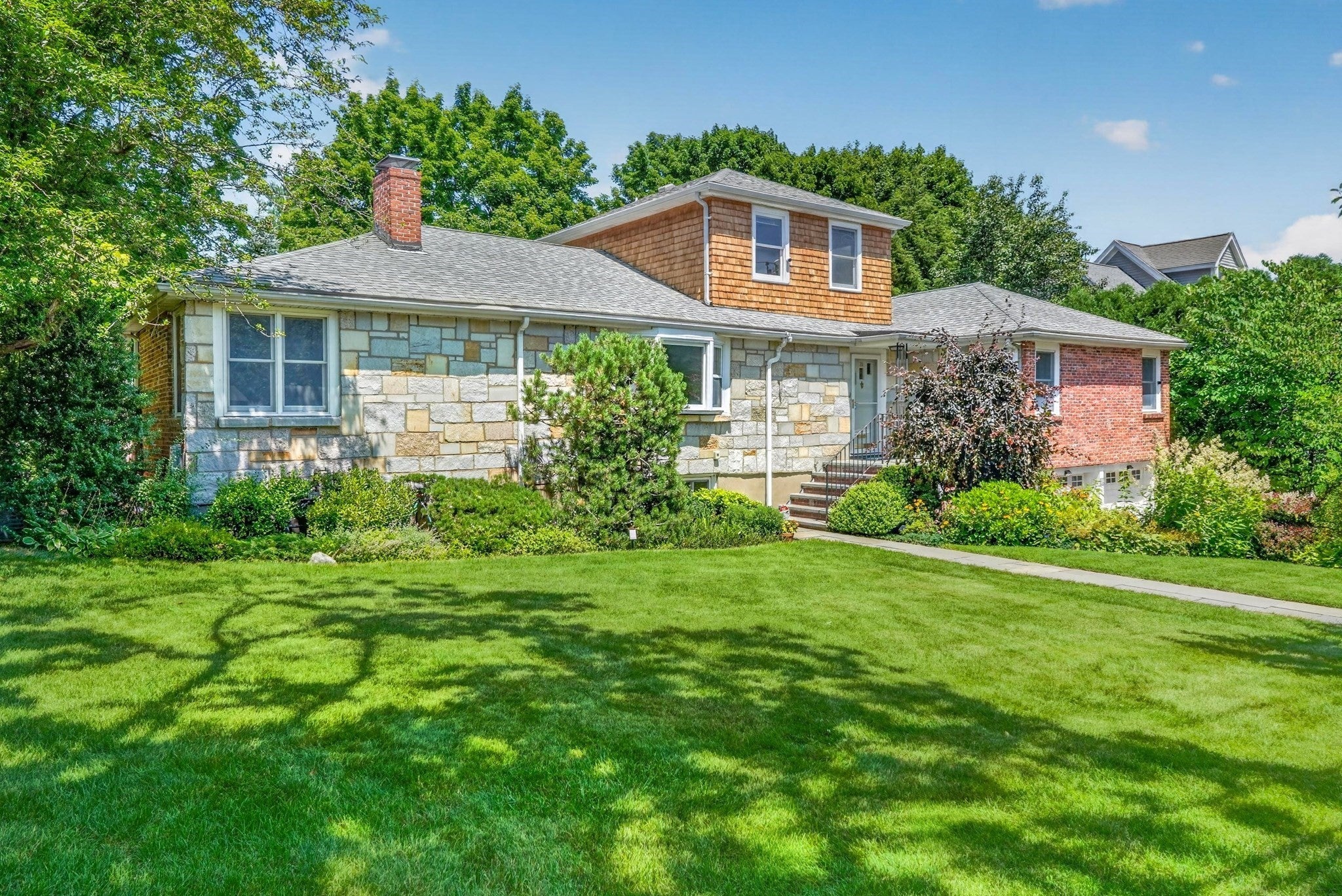 22 Nardell Rd, Newton, MA, 22 Nardell Rd, Newton, MA Photo #2