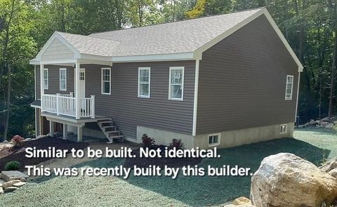 17 Piasta Rd Dudley MA 01571