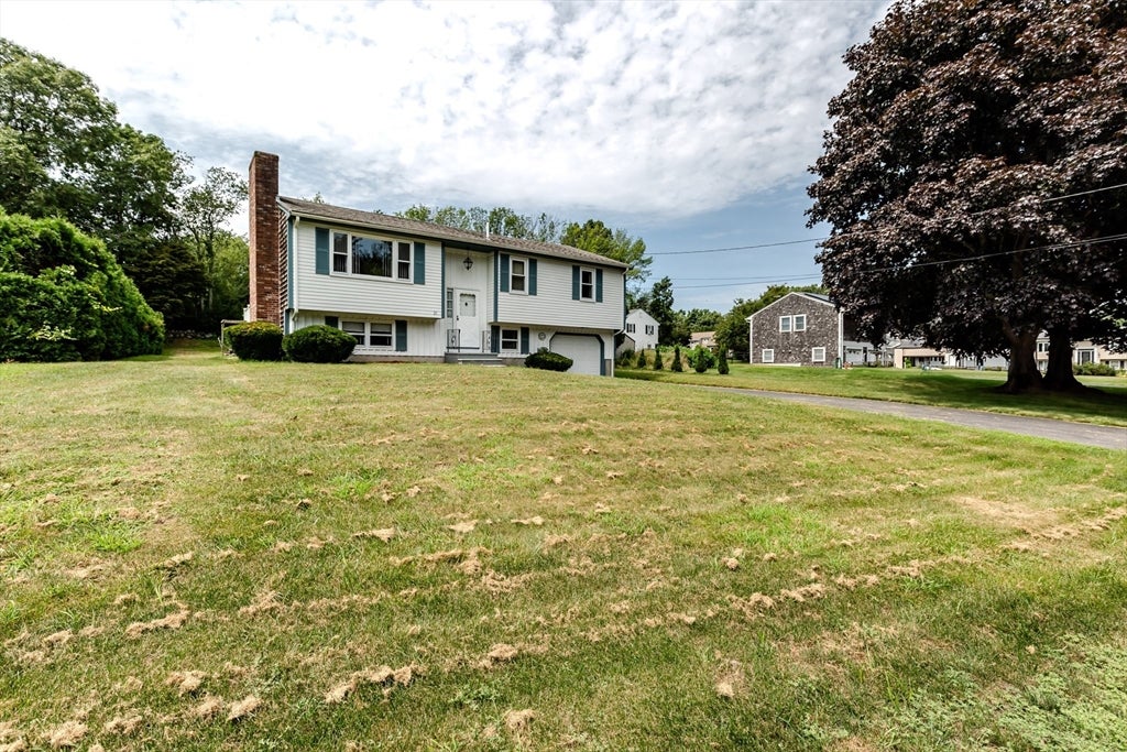 21 Evergreen Drive, Swansea, MA, 21 Evergreen Drive, Swansea, MA Photo #3