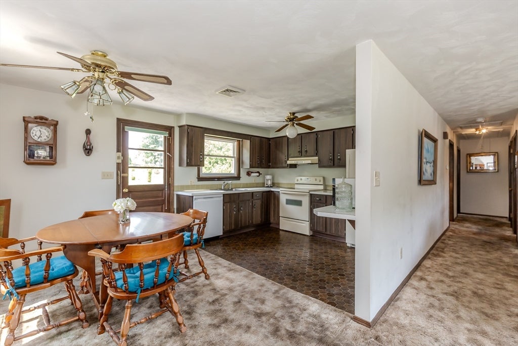 21 Evergreen Drive, Swansea, MA, 21 Evergreen Drive, Swansea, MA Photo #11