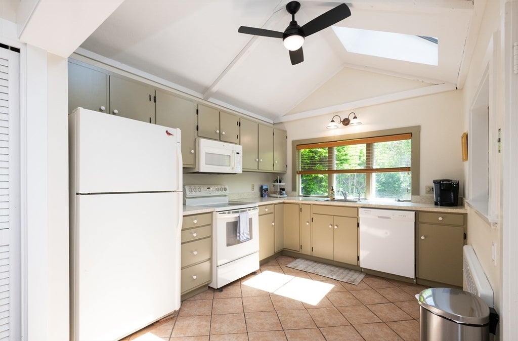 34 Beach St #A, Rockport, MA, 34 Beach St #A, Rockport, MA Photo #25