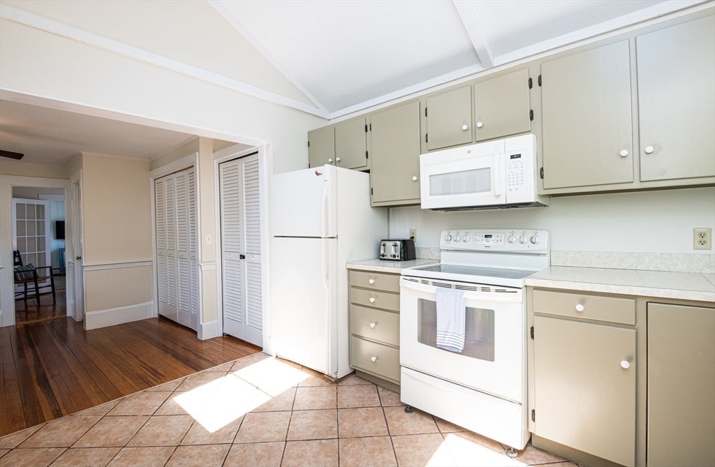 34 Beach St #A, Rockport, MA, 34 Beach St #A, Rockport, MA Photo #24