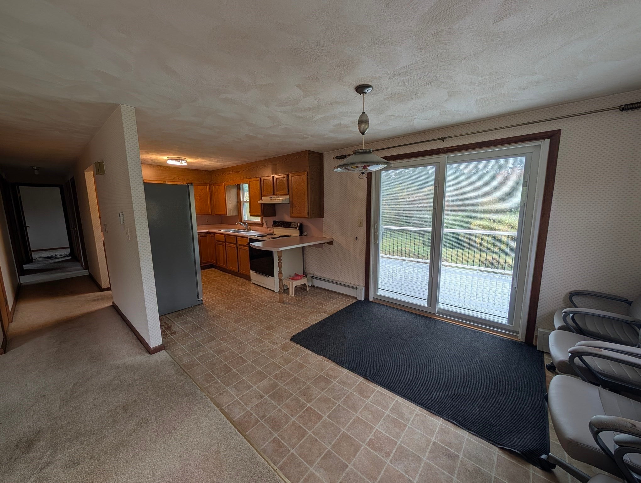 139 Charlton St, Oxford, MA Photo #6
