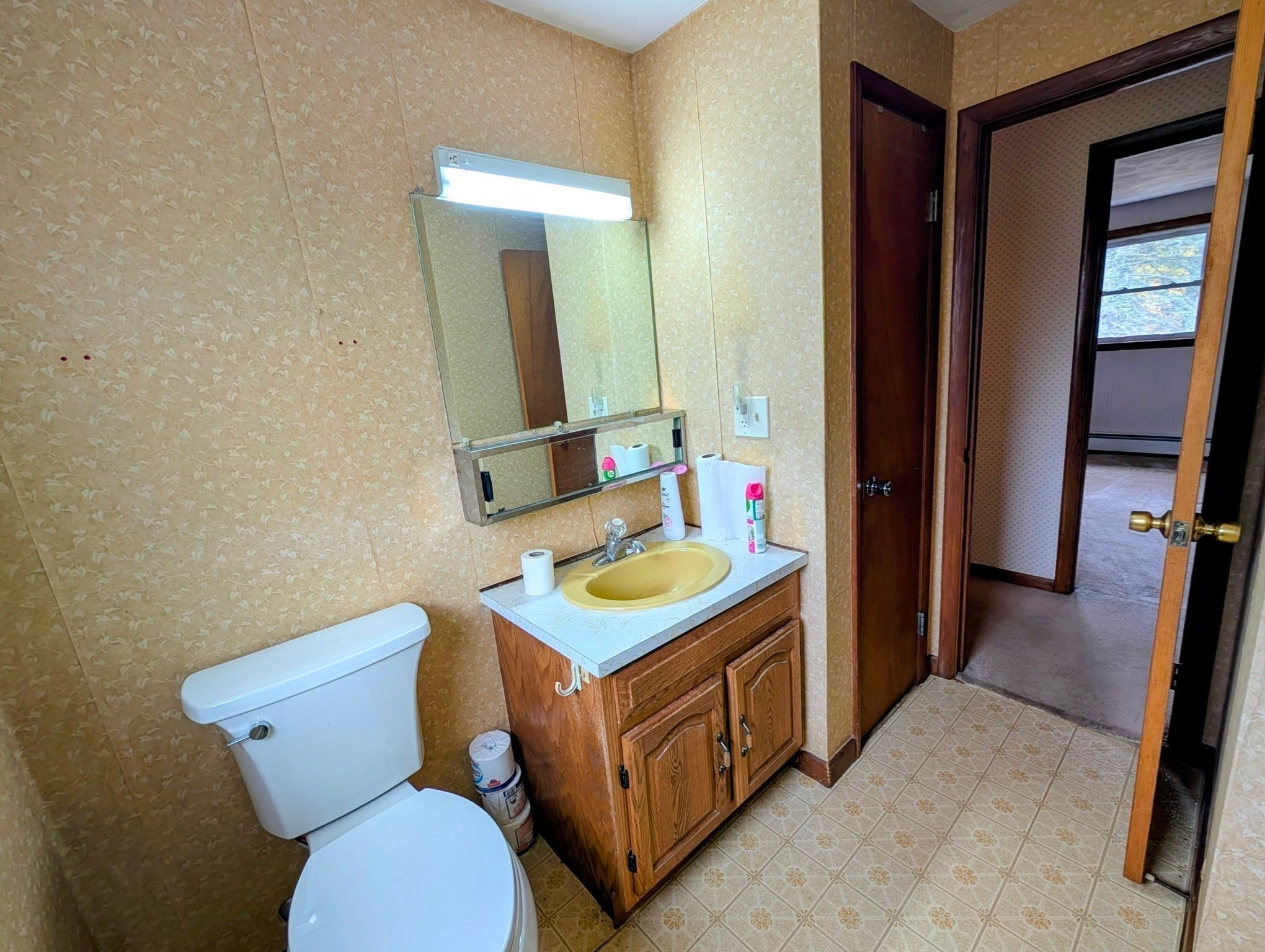 139 Charlton St, Oxford, MA Photo #28