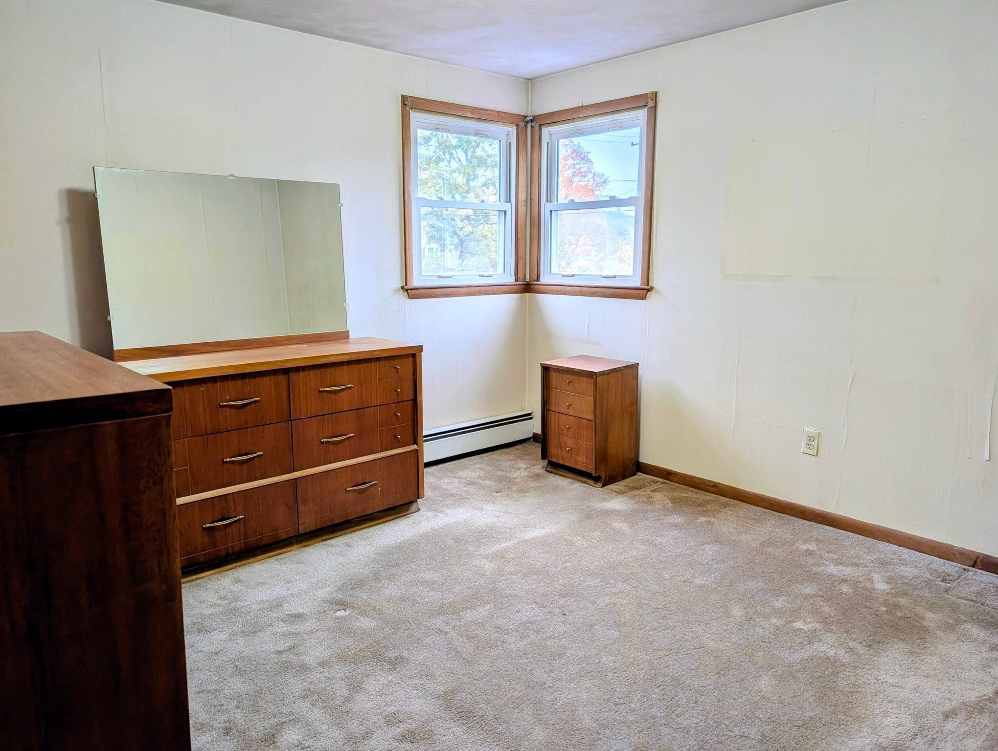 139 Charlton St, Oxford, MA Photo #10