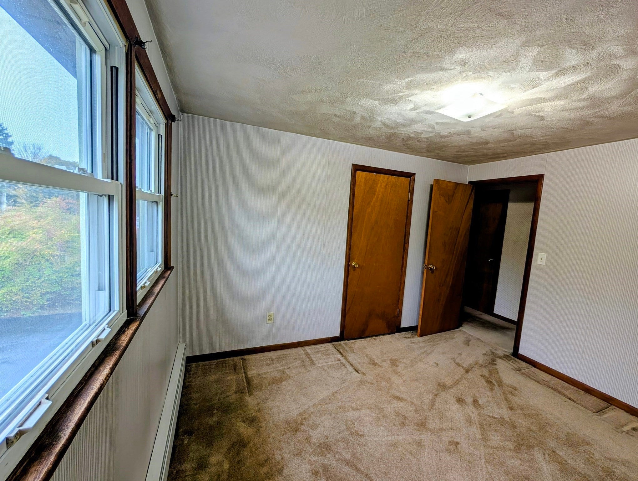 139 Charlton St, Oxford, MA Photo #15