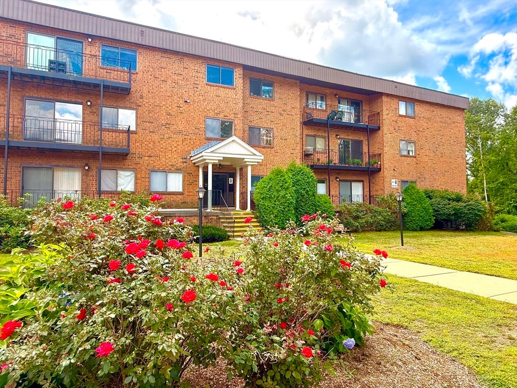 181 Littleton Rd #212, Chelmsford, MA, 181 Littleton Rd #212, Chelmsford, MA Photo #1