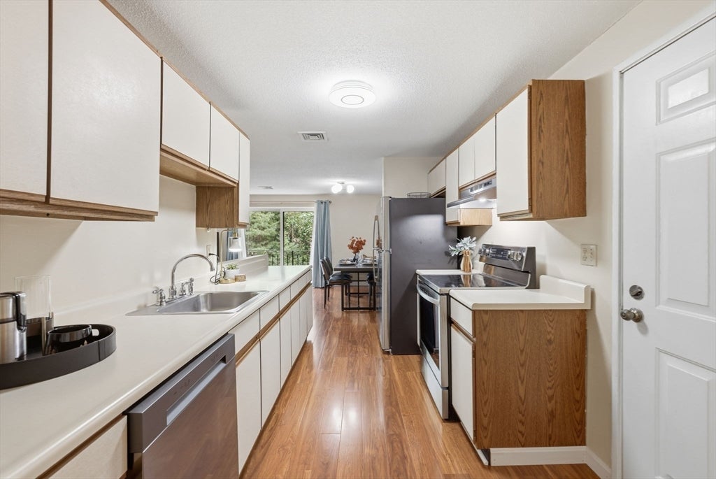 181 Littleton Rd #212, Chelmsford, MA, 181 Littleton Rd #212, Chelmsford, MA Photo #8