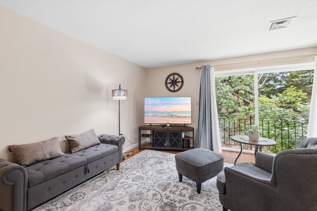181 Littleton Rd #212, Chelmsford, MA, 181 Littleton Rd #212, Chelmsford, MA Photo #13