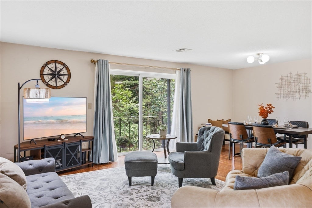 181 Littleton Rd #212, Chelmsford, MA, 181 Littleton Rd #212, Chelmsford, MA Photo #12