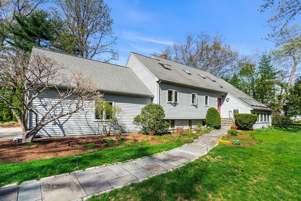 26 Stacey Cir