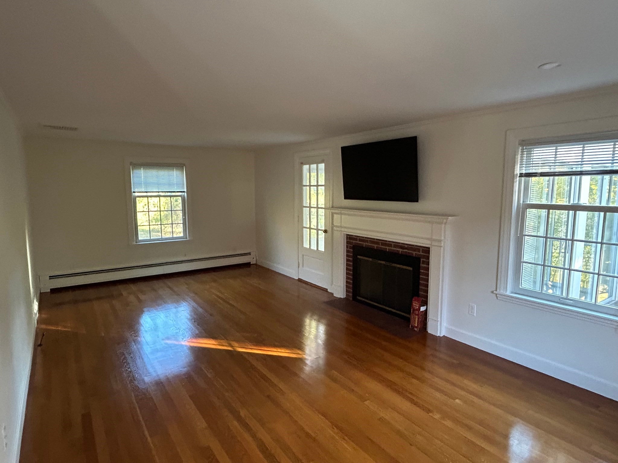 9 Alcott Rd