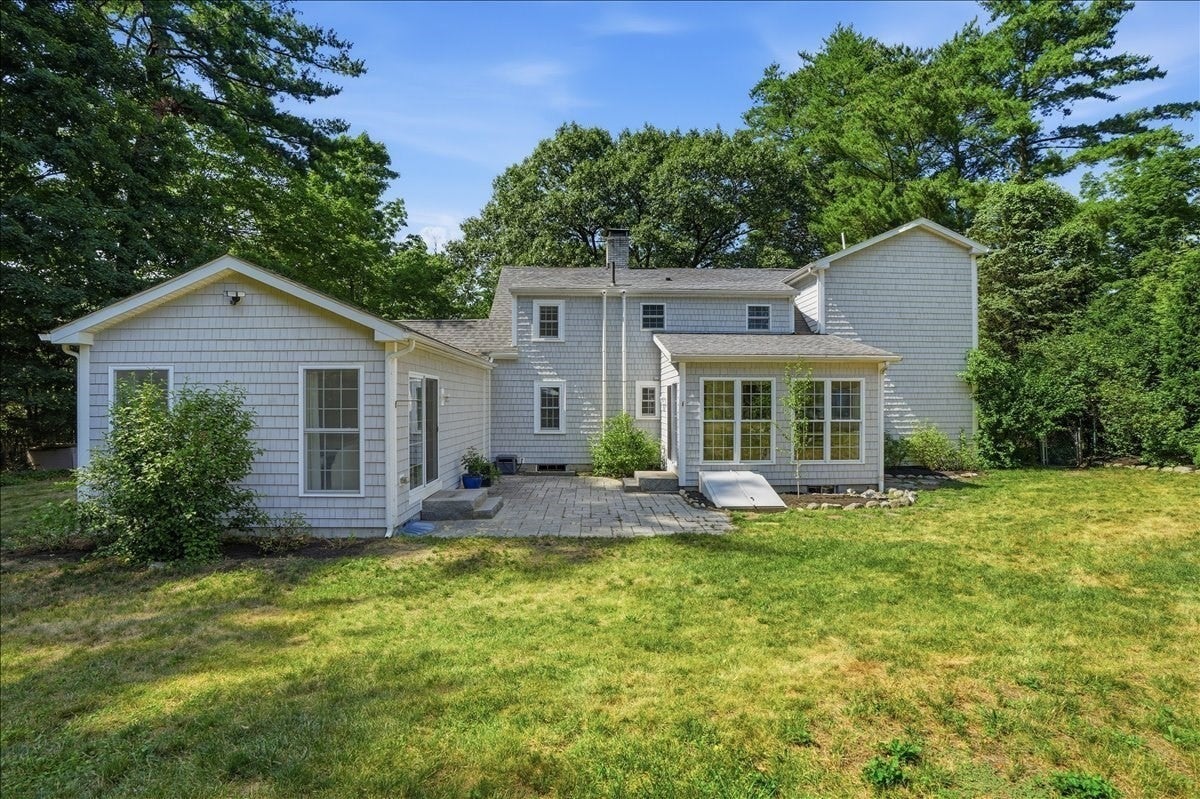 94 High St, Hingham, MA Photo #24
